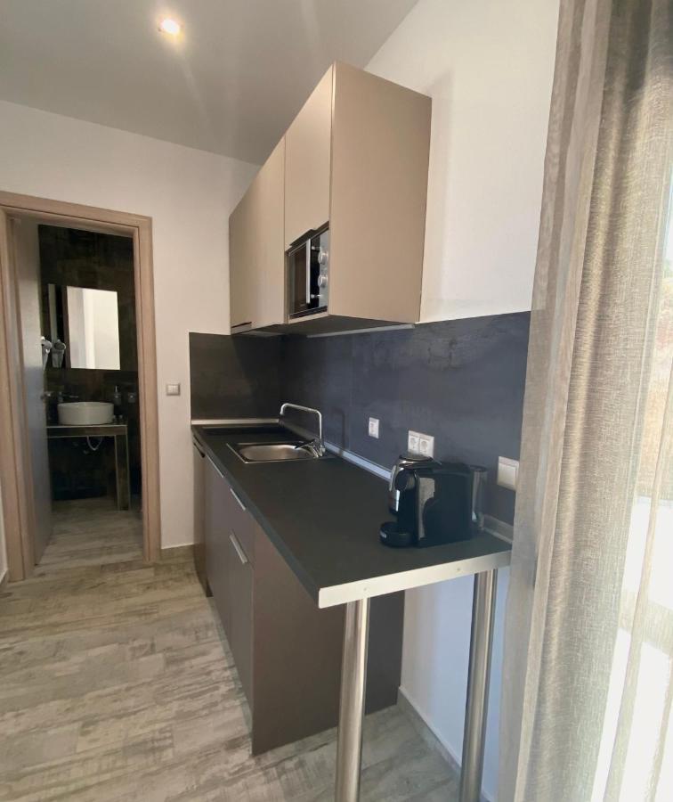 Thea Luxury Apartments ブアブロウ エクステリア 写真