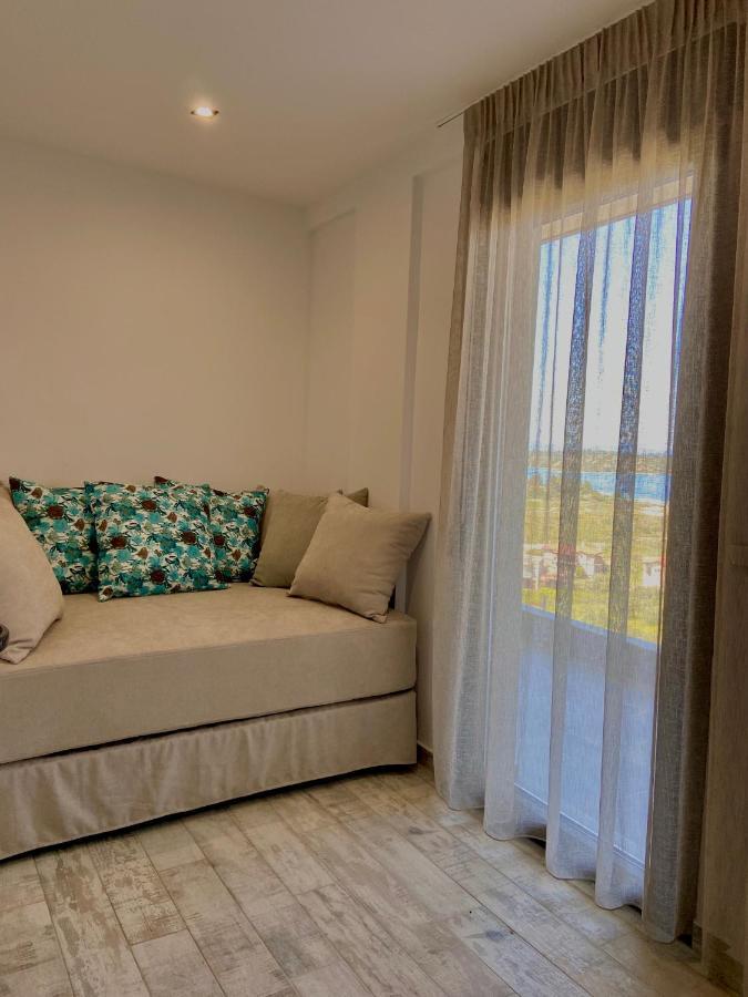 Thea Luxury Apartments ブアブロウ エクステリア 写真